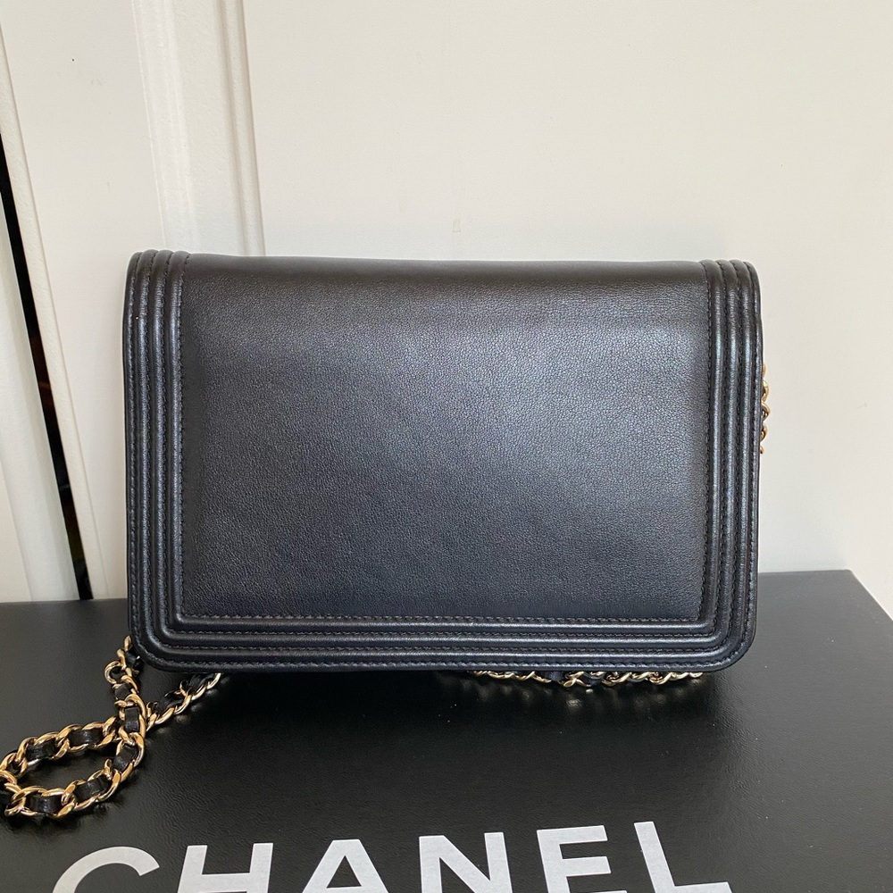 SOLD. Chanel boy wallet on chain woc - Picture 4 of 9